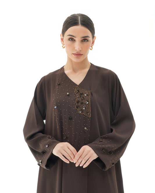 تسوّقي أجمل العبايات الإماراتية الفخمة | تصاميم ملكية