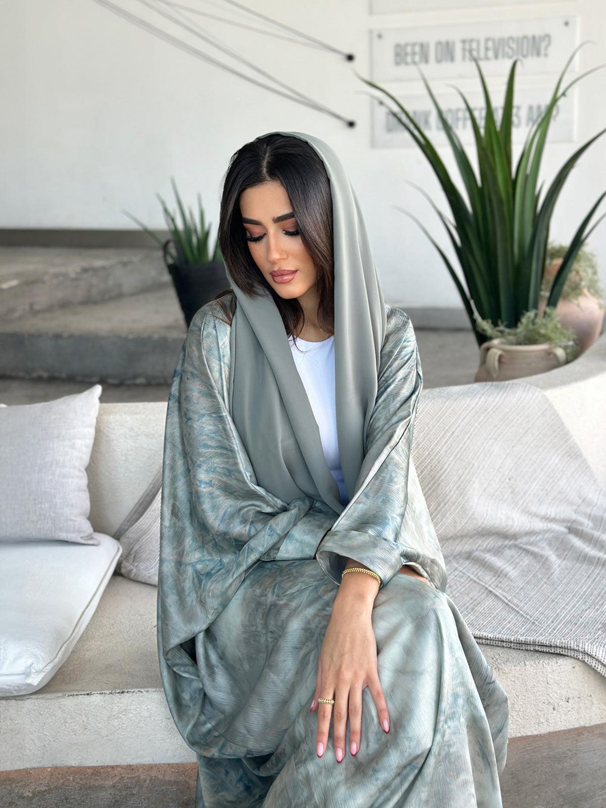 Bisht Abaya