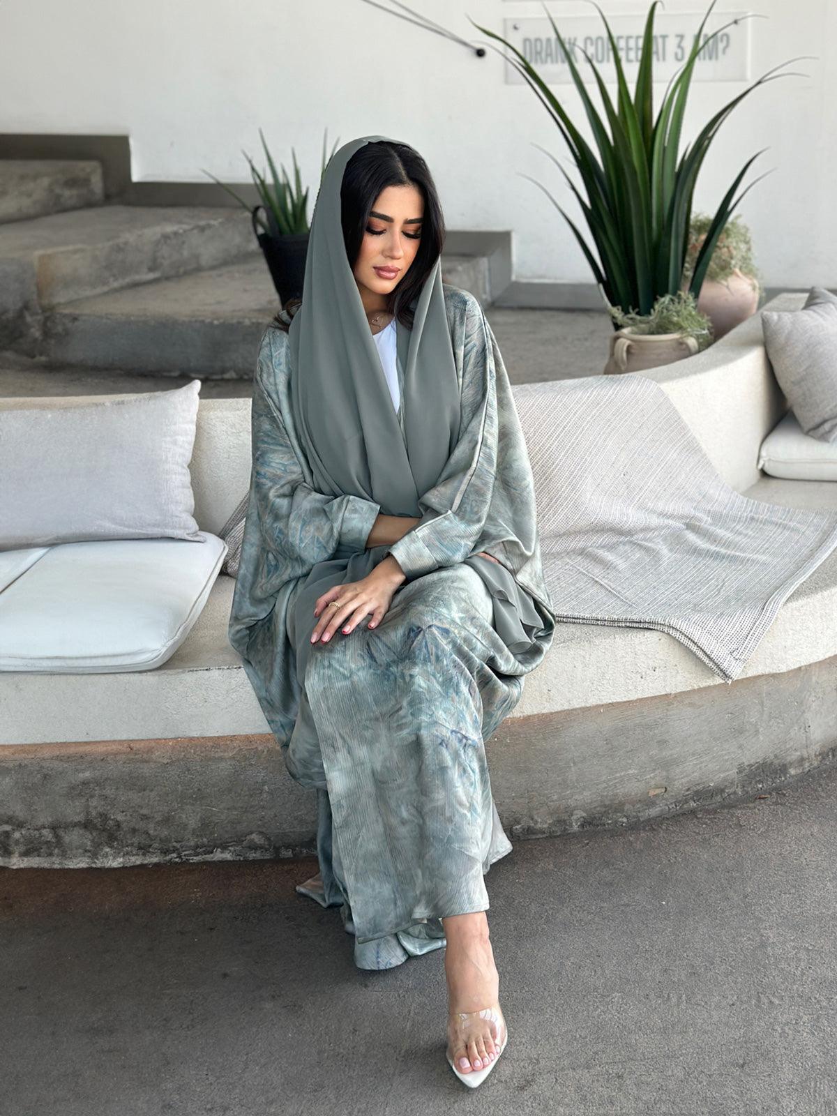 Bisht Abaya