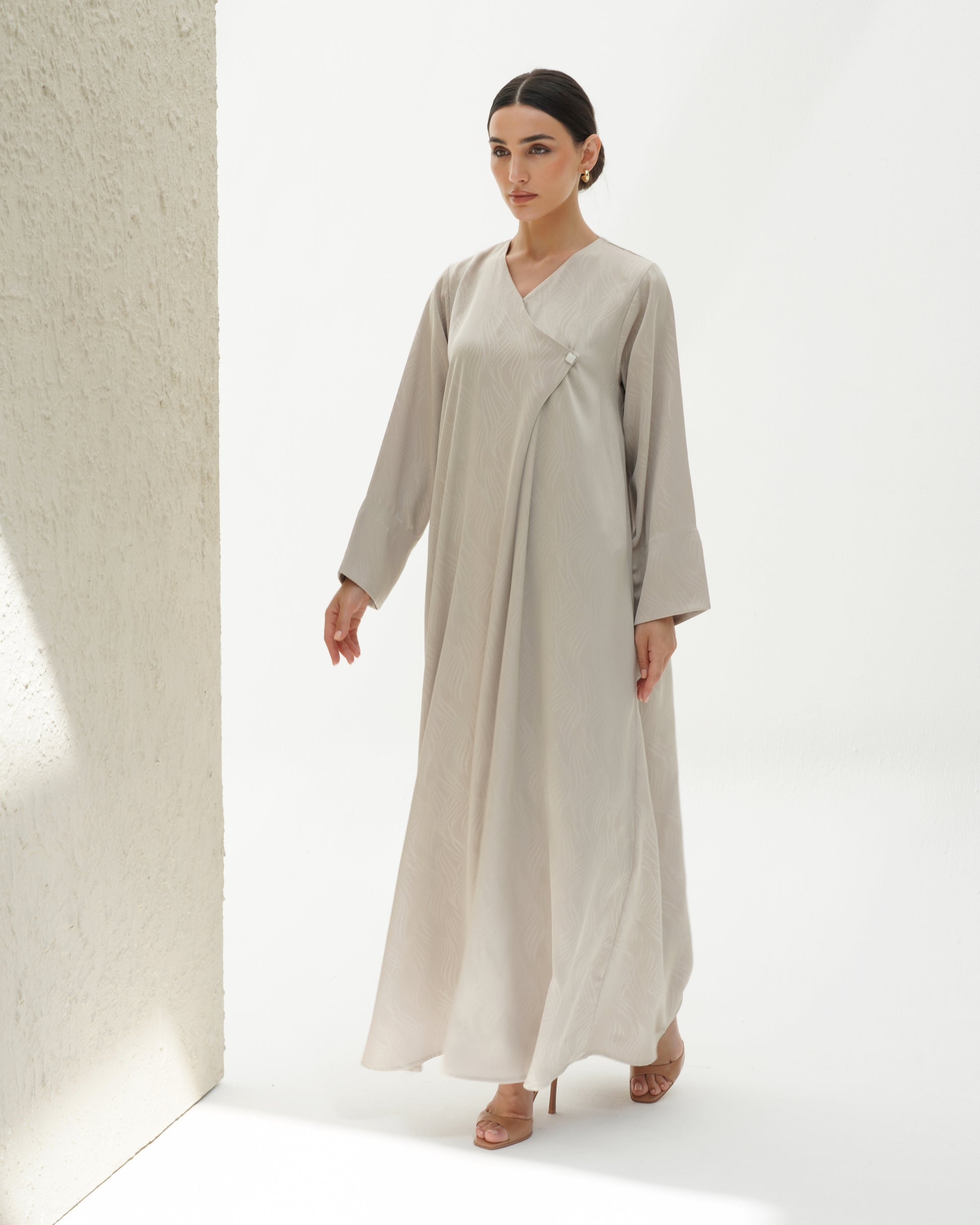 Allure Japanese jacquard Beige Abaya