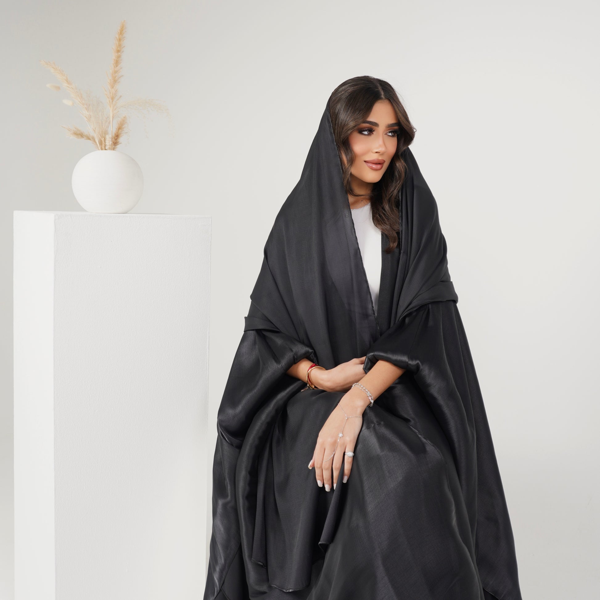 Amira Black Abaya