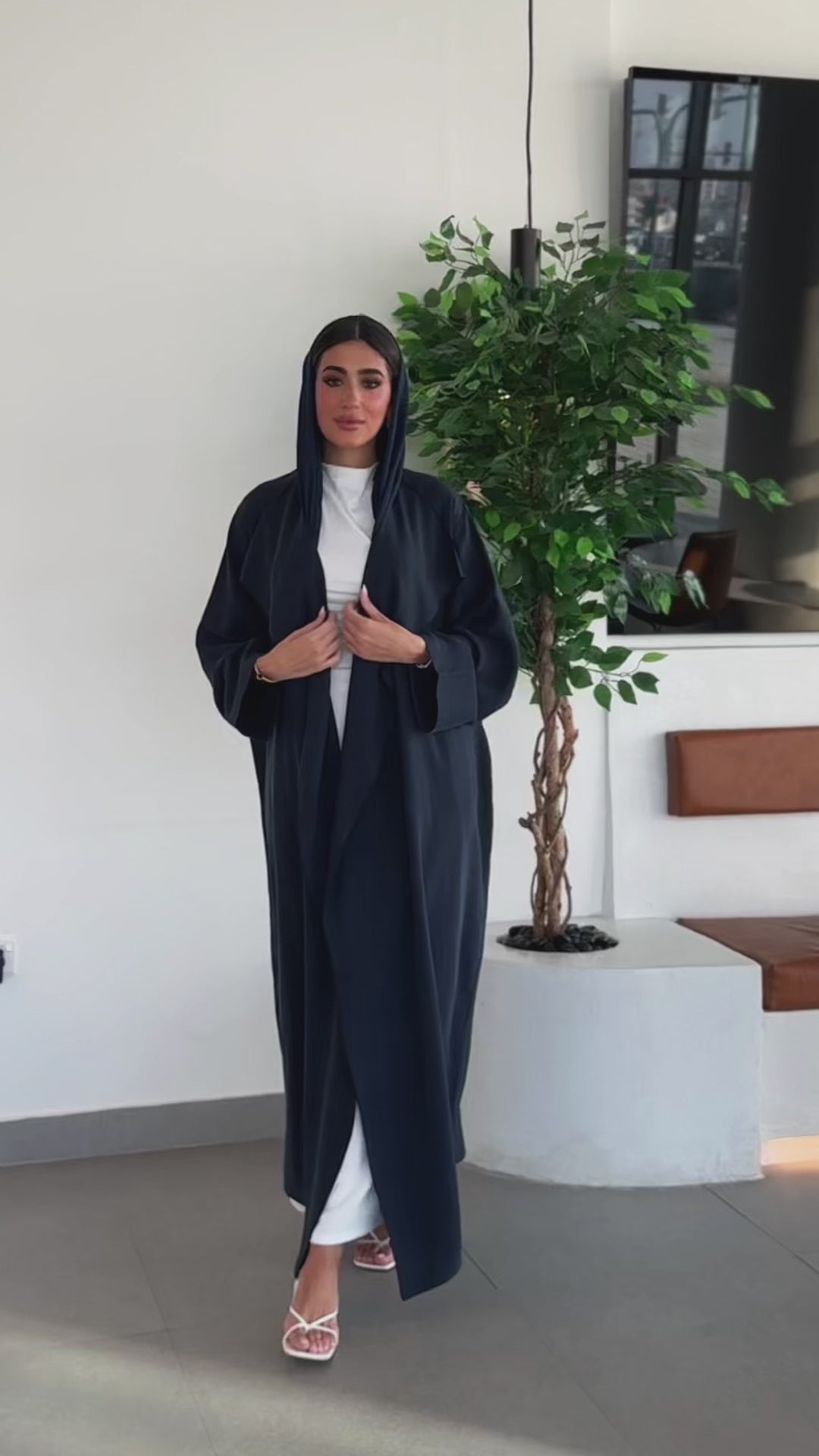 Misk Navy Abaya