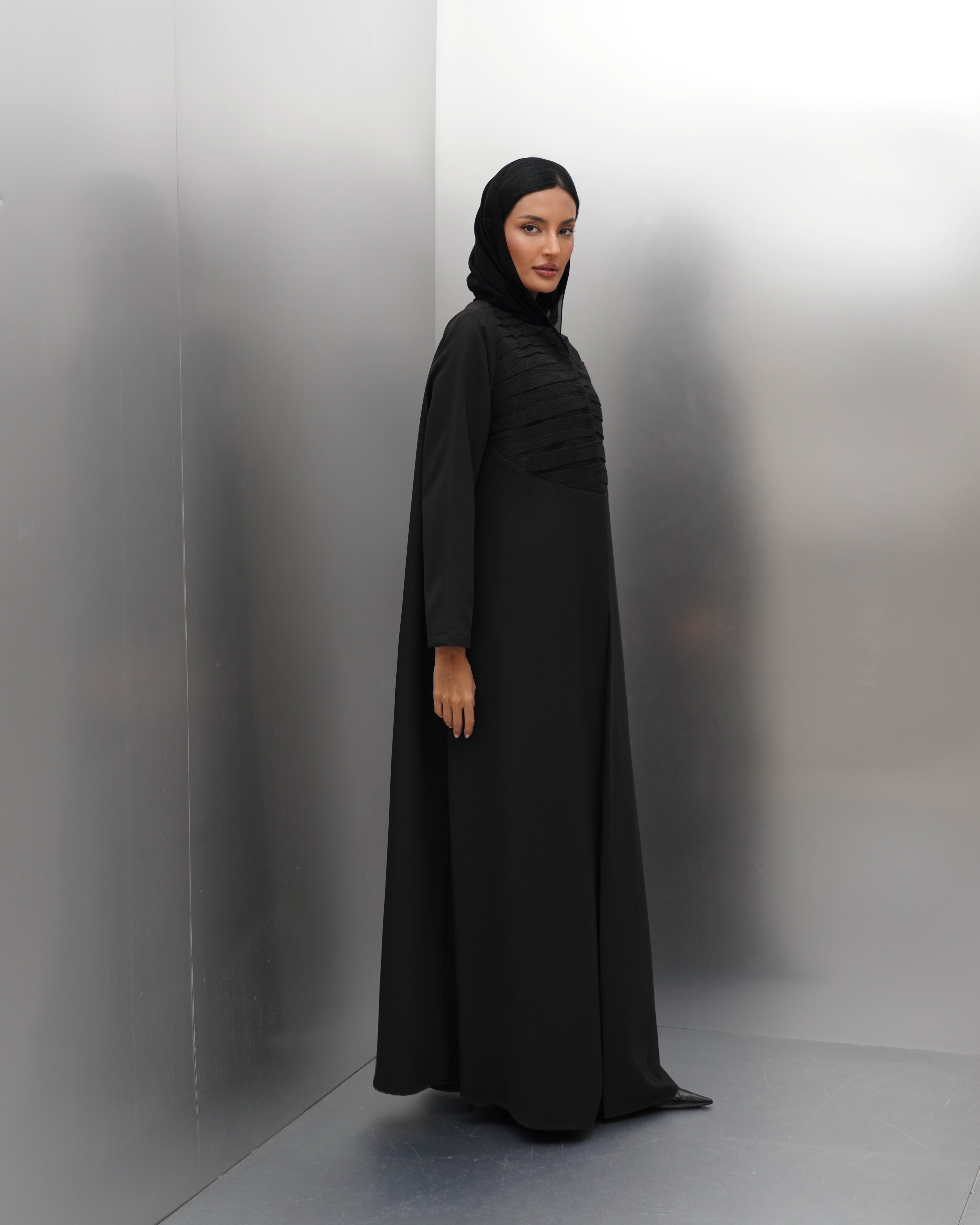 Hilla-Black