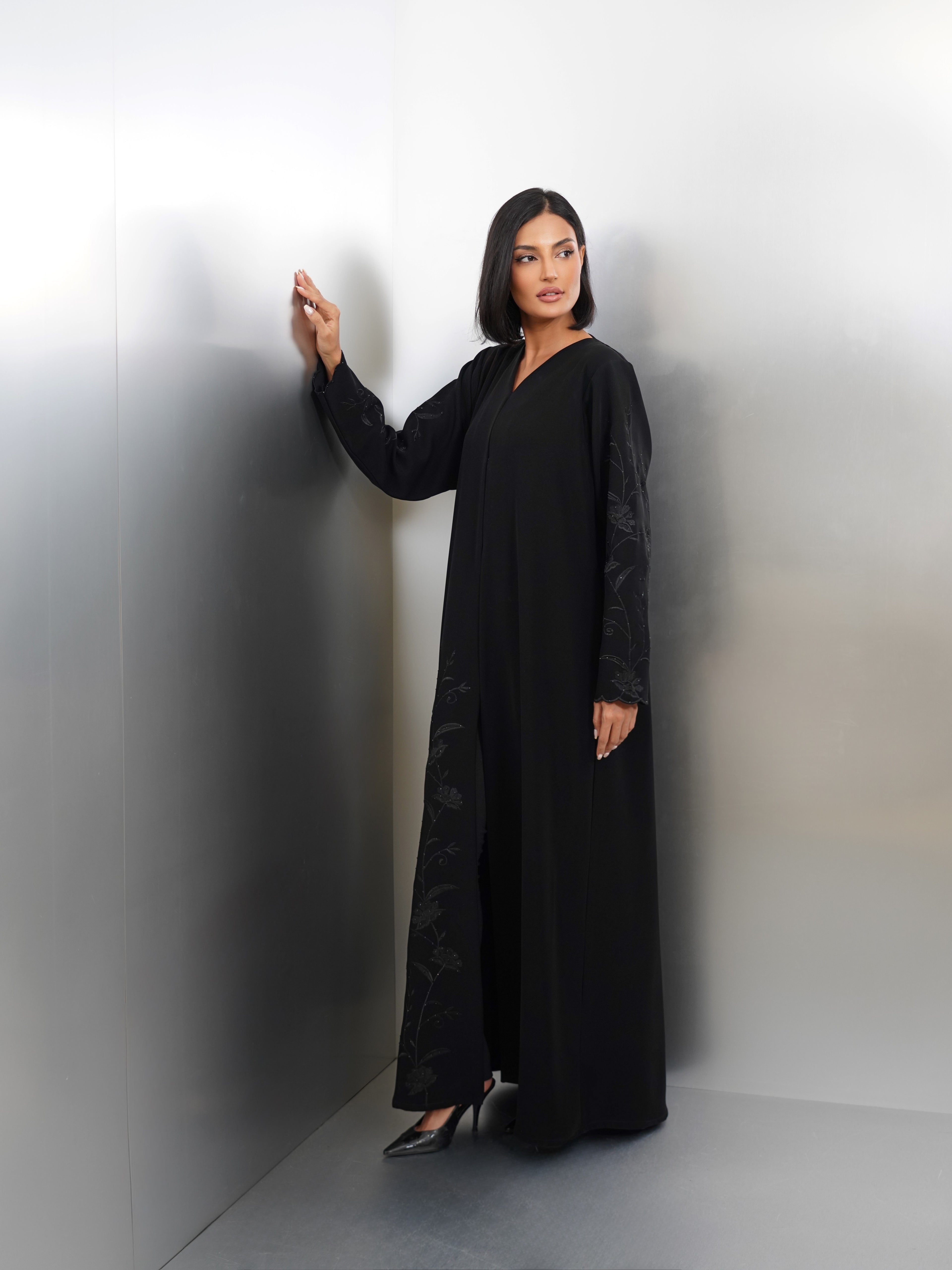 Aino-Black