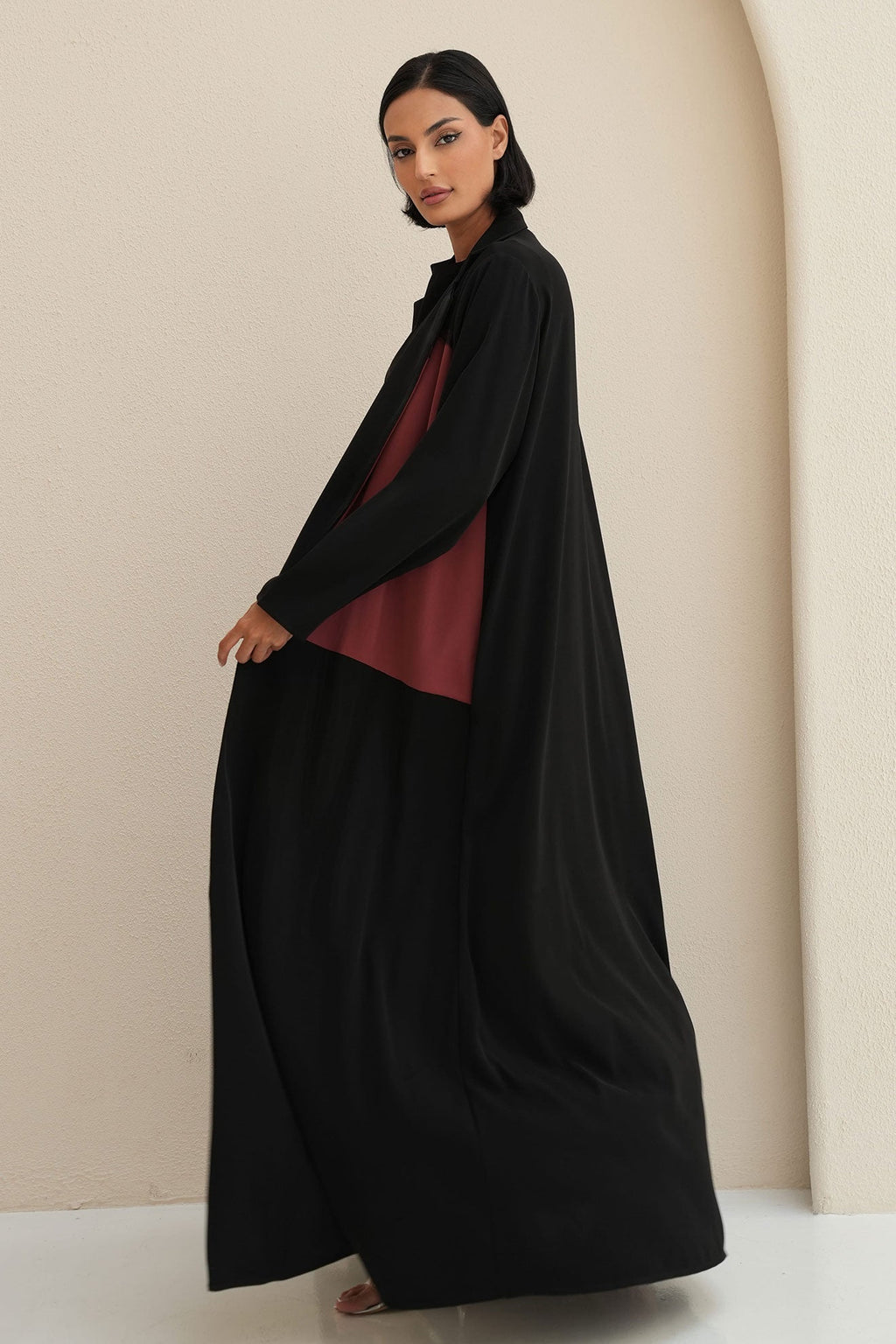 AUREN Red Abaya