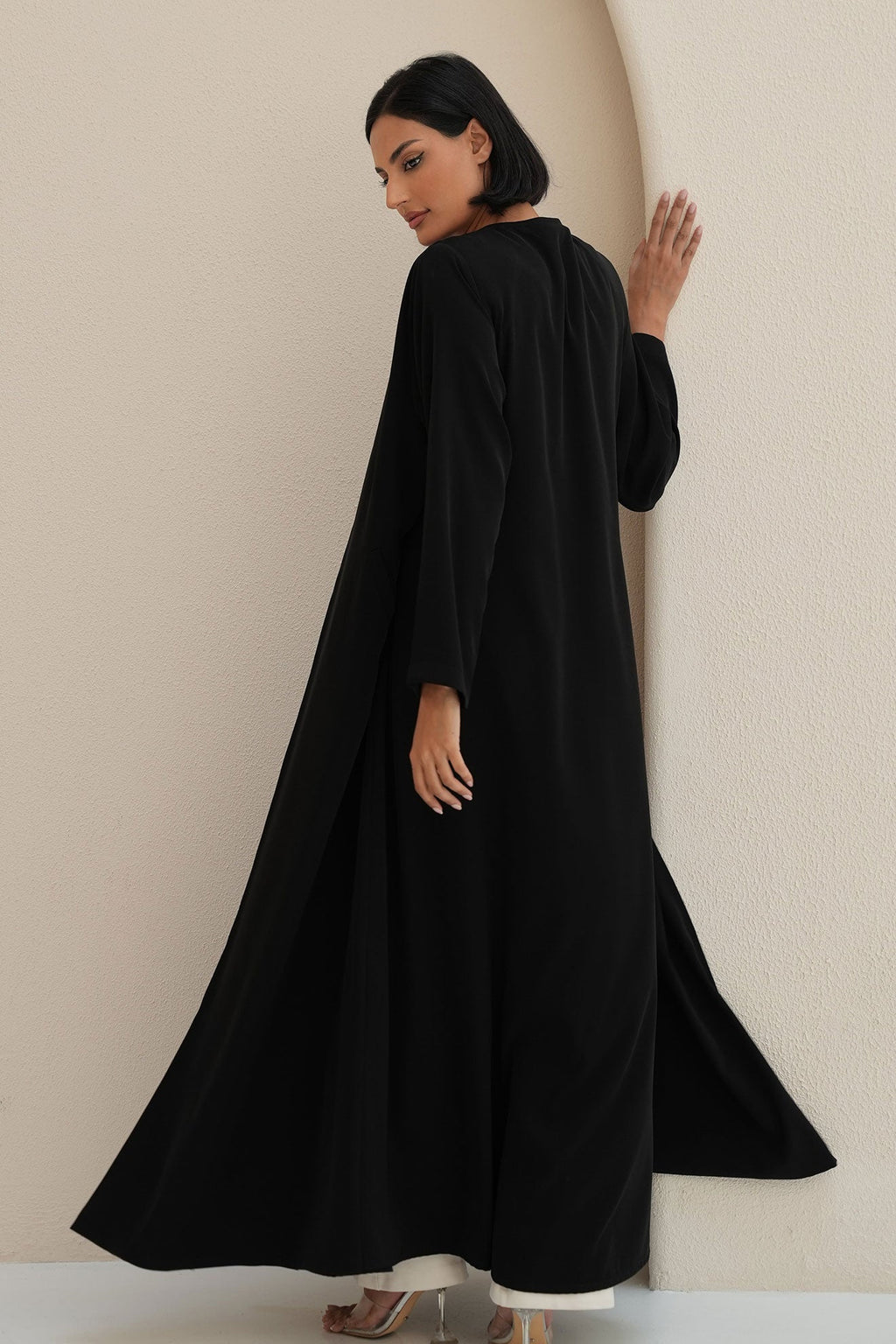 AYVERA Black Abaya