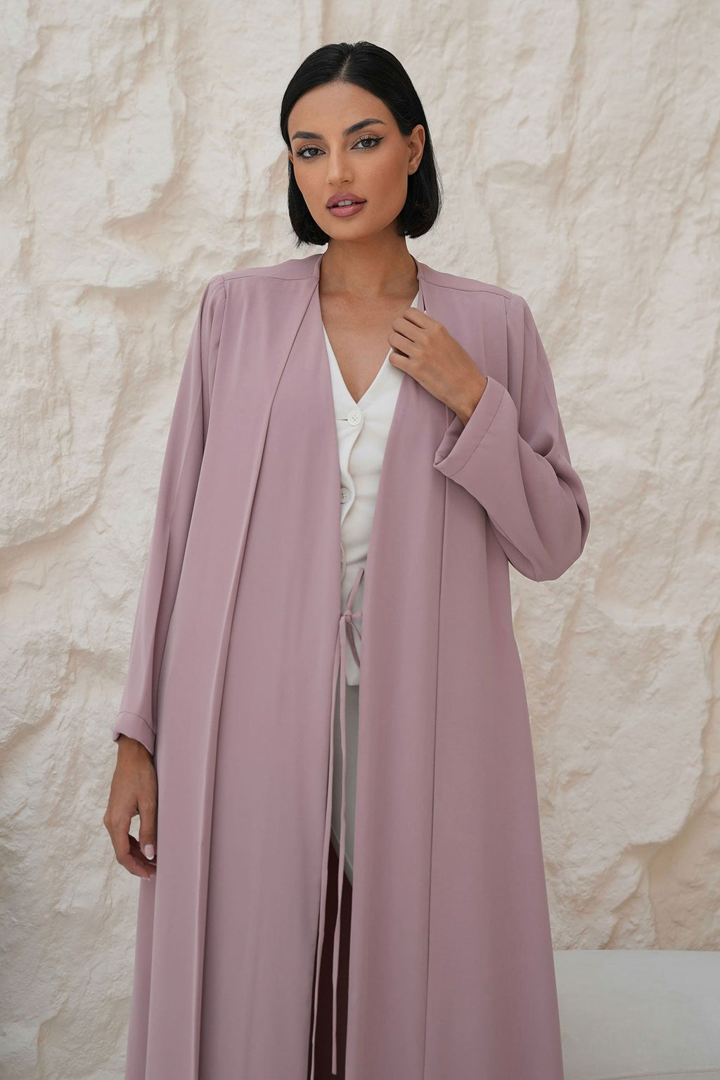 AYVERA Pink Abaya