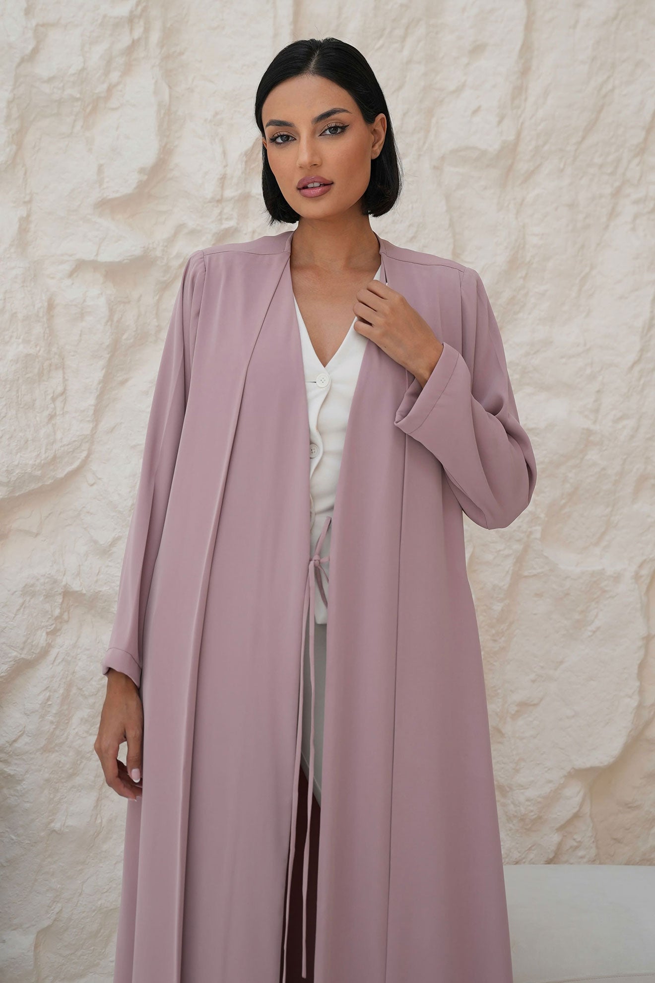 AYVERA Pink Abaya