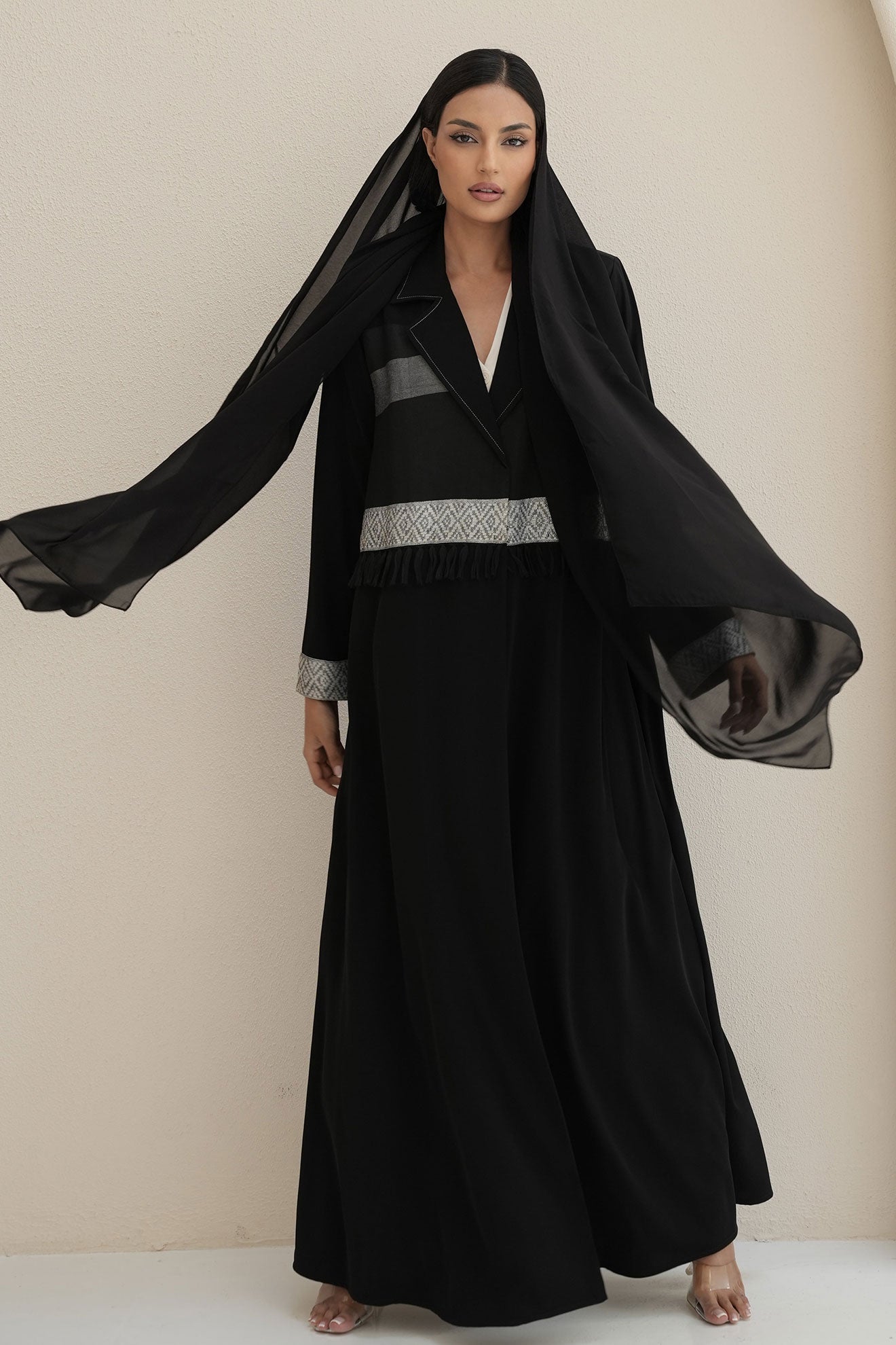 KAVEN White-Grey Abaya