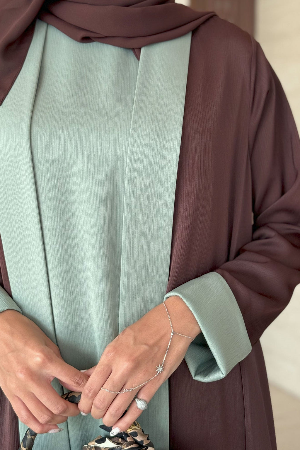 Encanto Brown Abaya