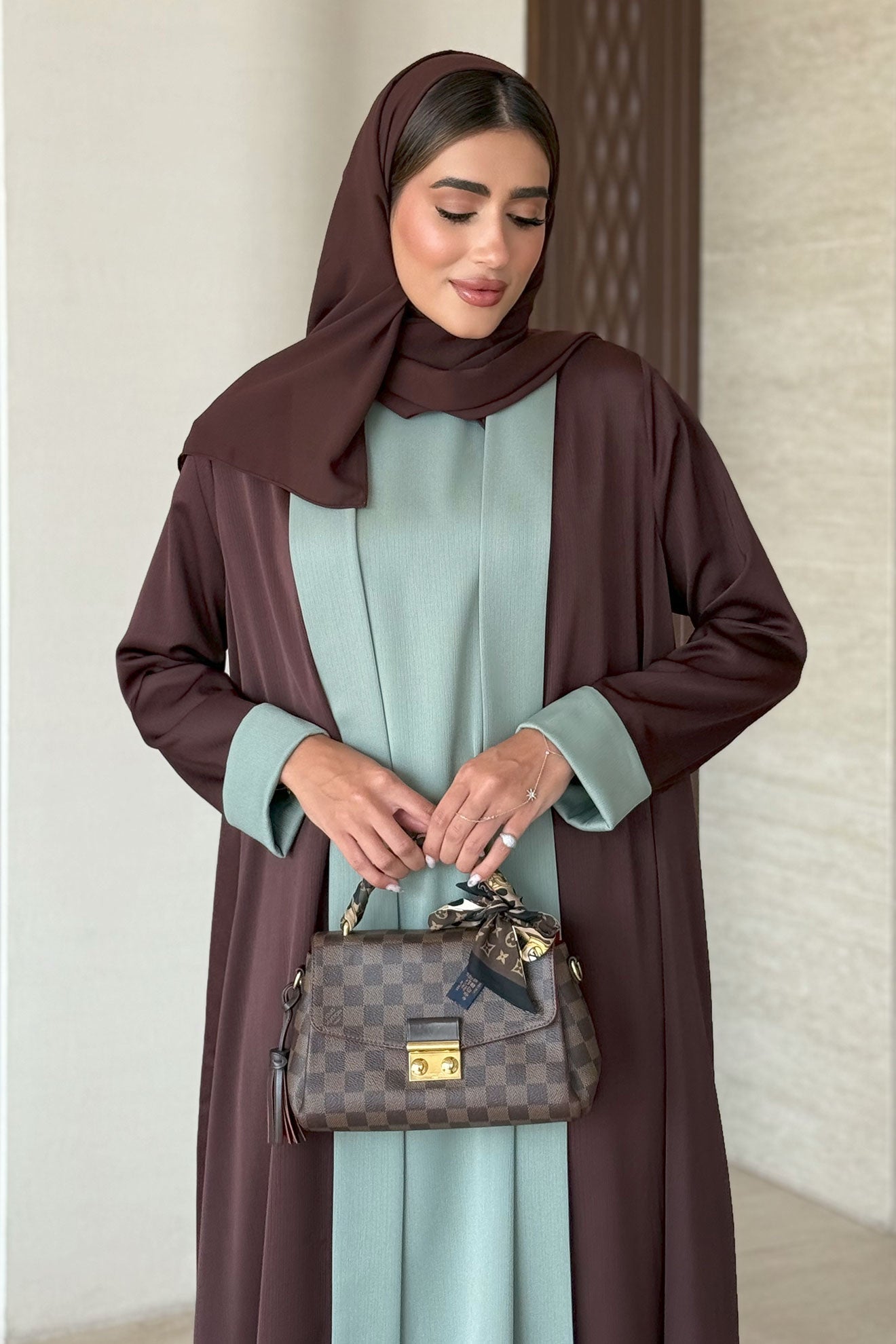 Encanto Brown Abaya
