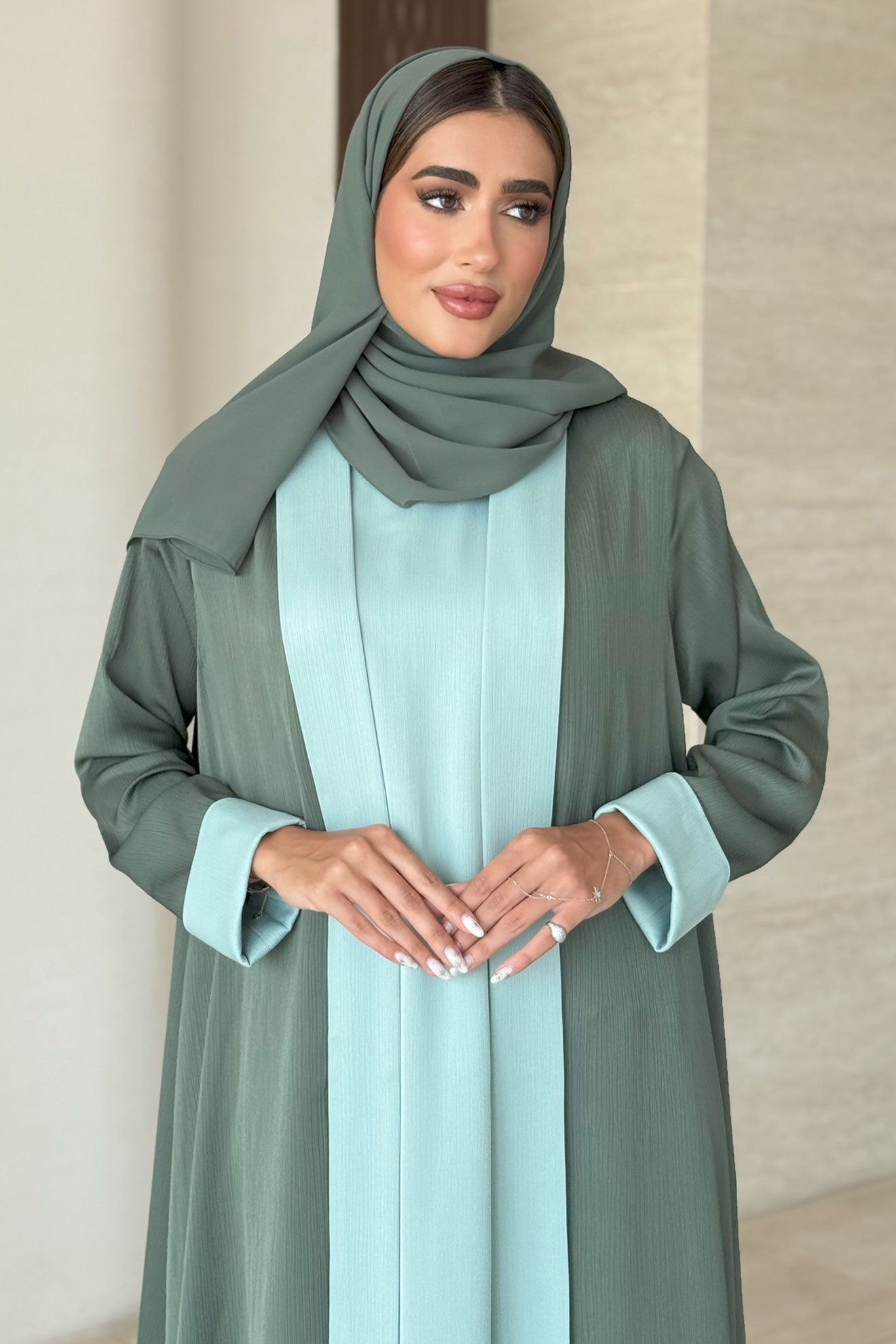 Encanto Green Abaya