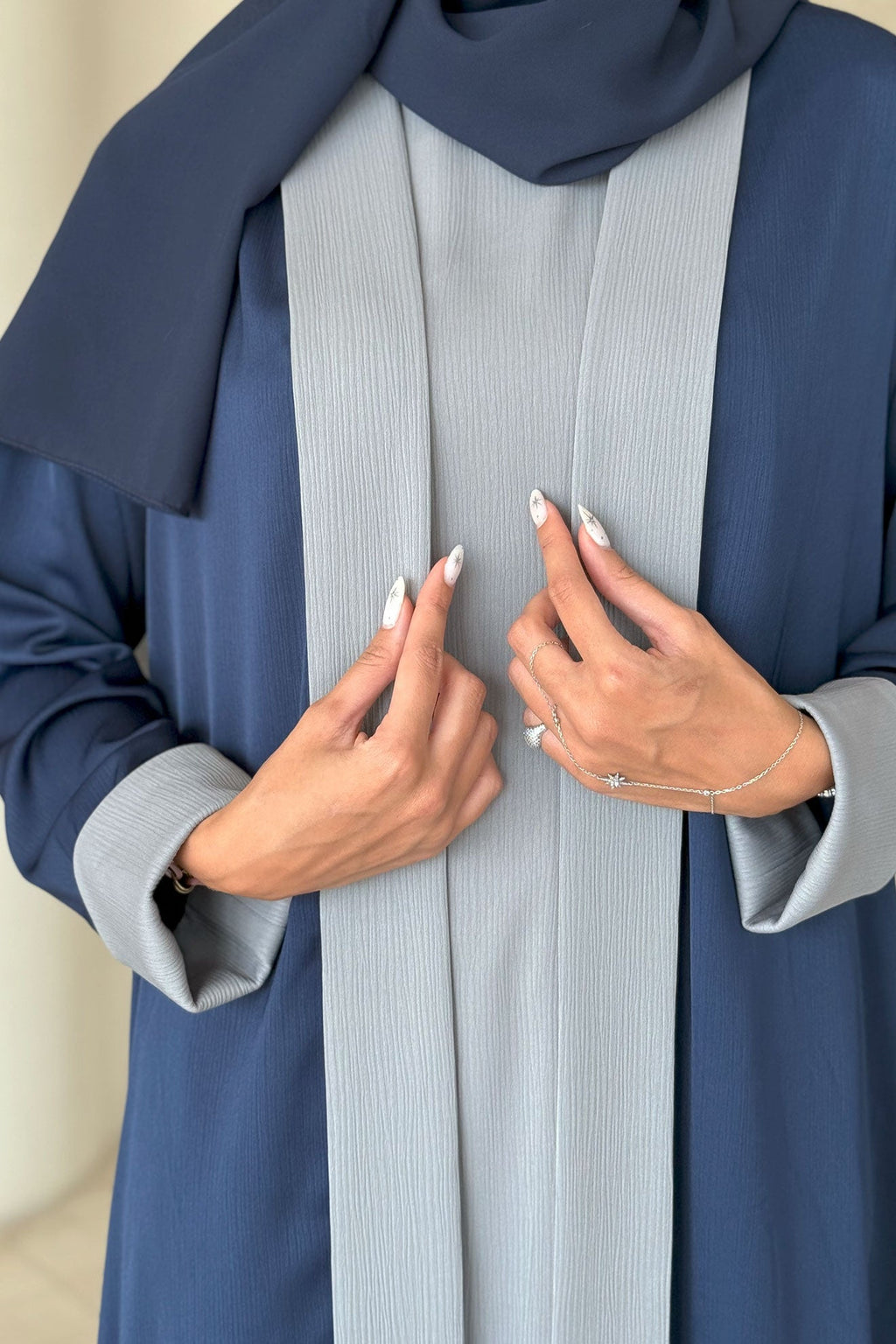 Encanto Navy Abaya