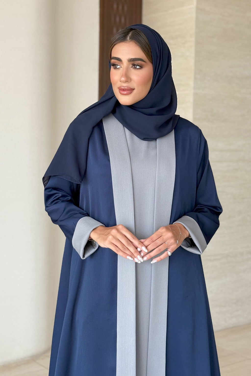 Encanto Navy Abaya