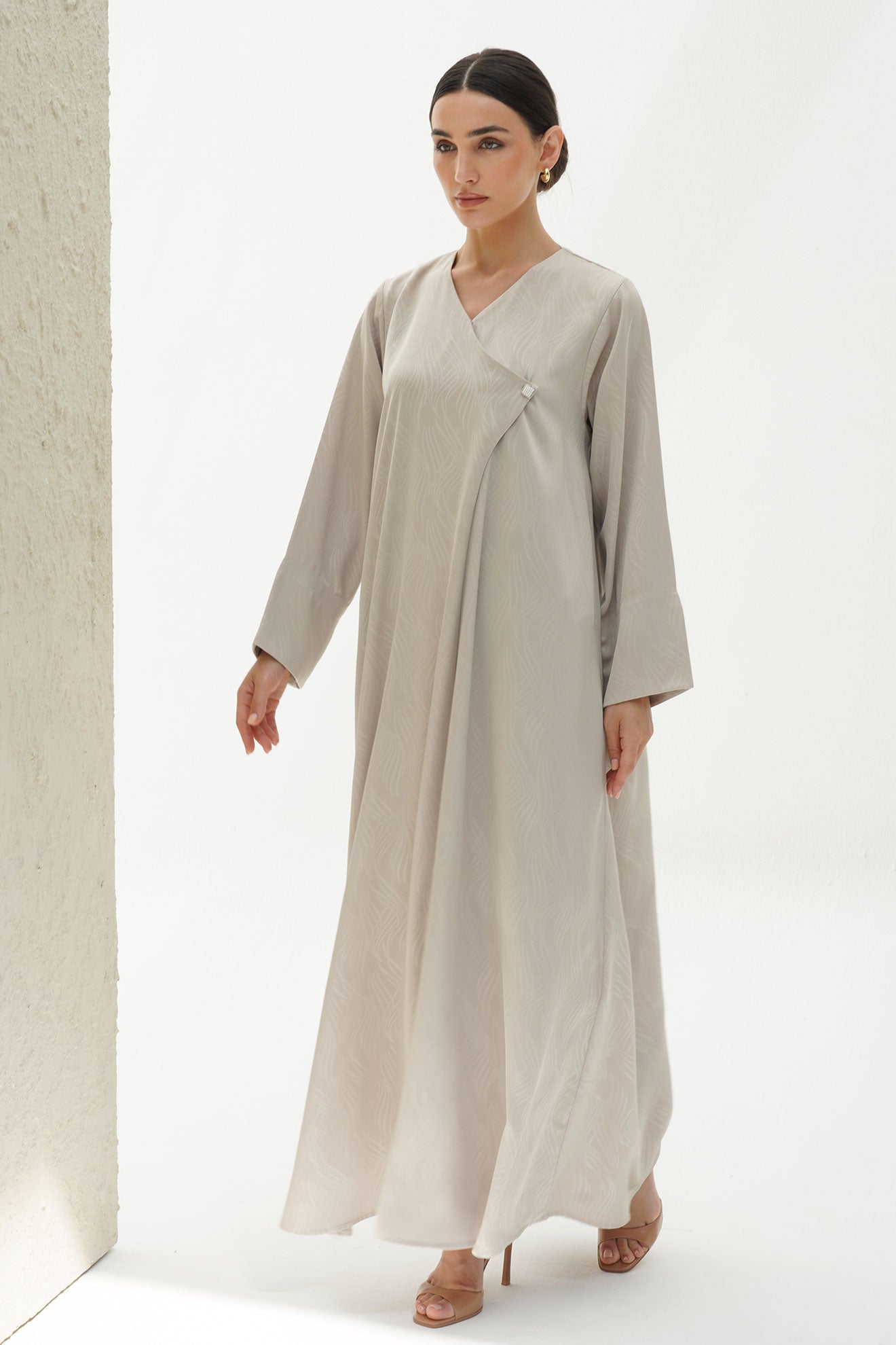 Allure Beige Jacquard Japanese Abaya