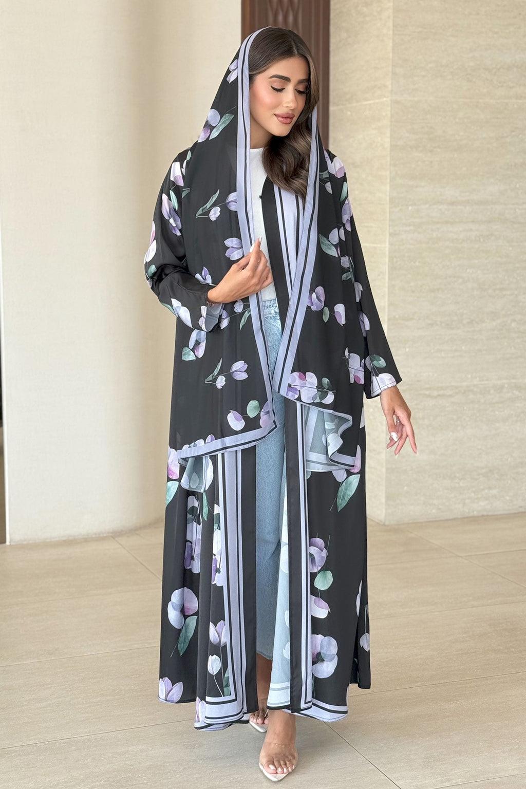 Luna Black Abaya