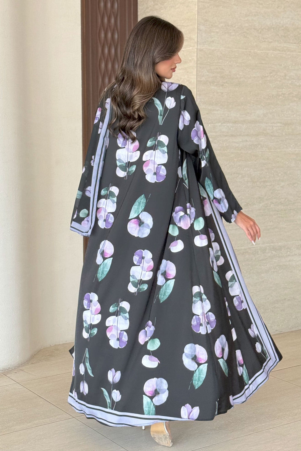 Luna Black Abaya