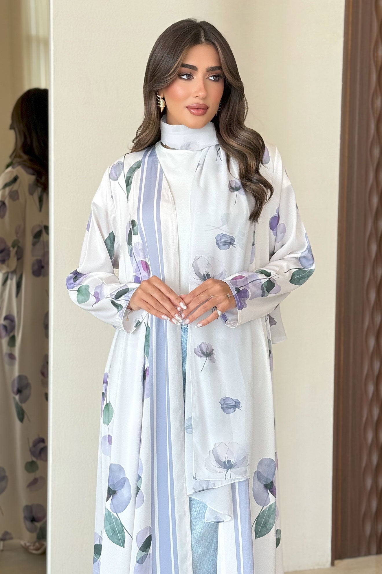Luna White Abaya