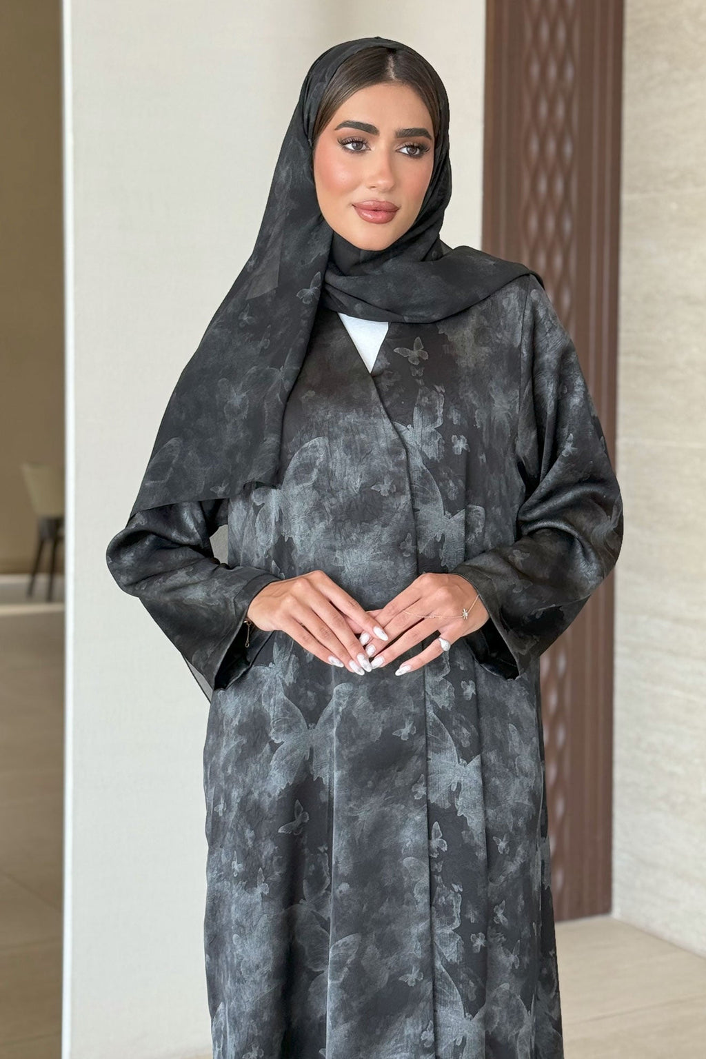 Perla White Abaya