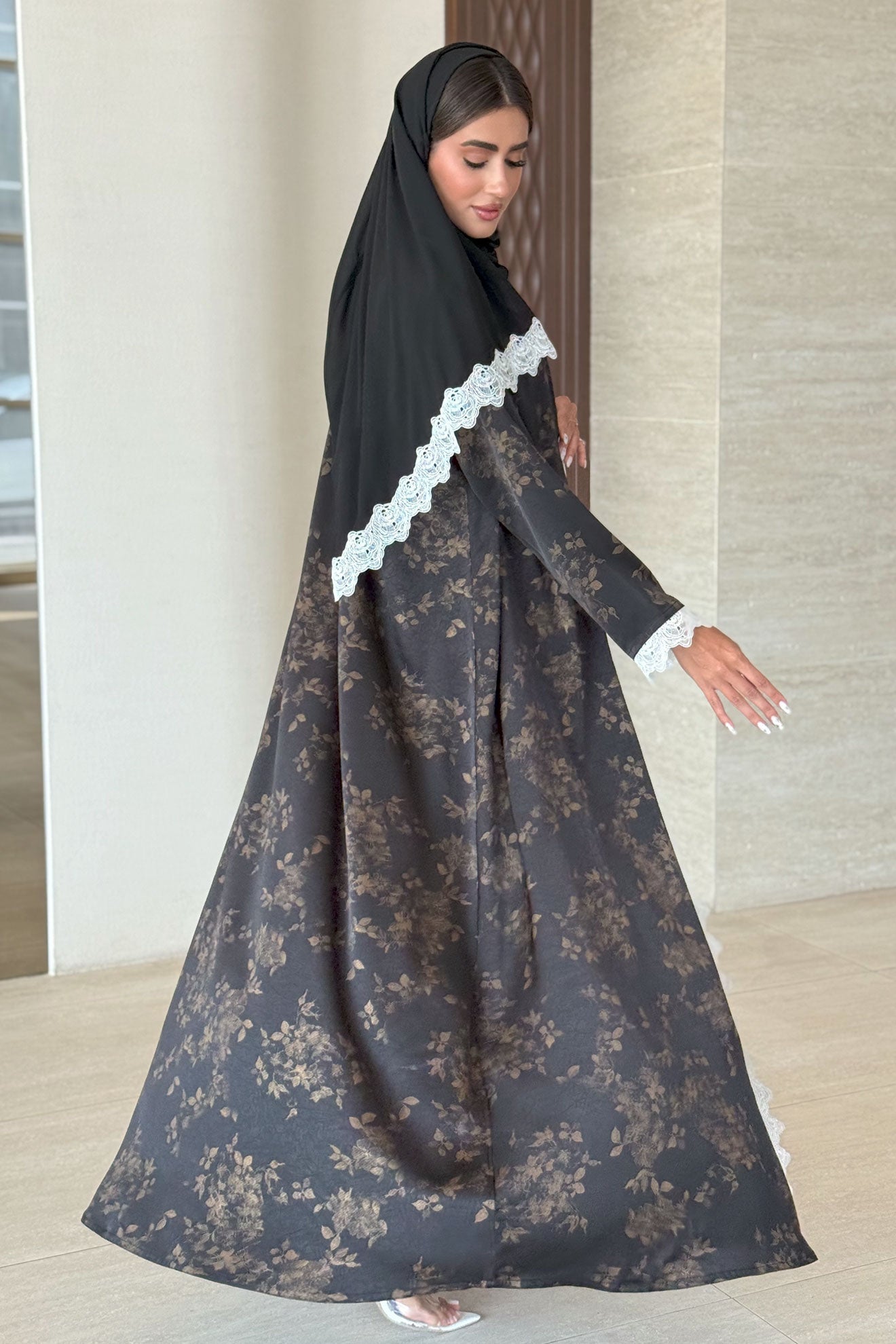 Rosa Brown Abaya