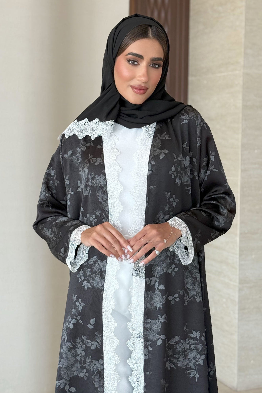 Rosa White Abaya