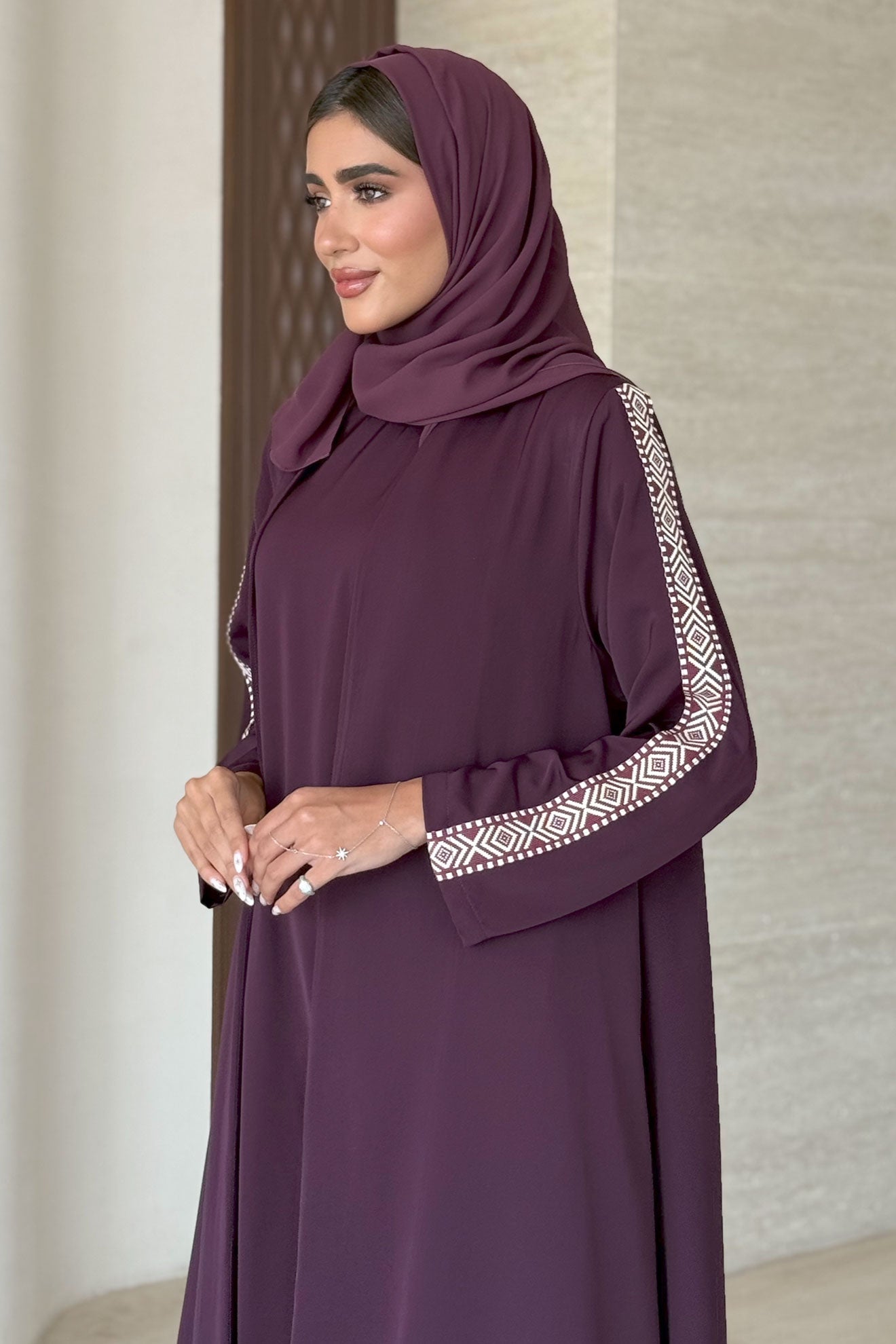 Velo Purple Abaya