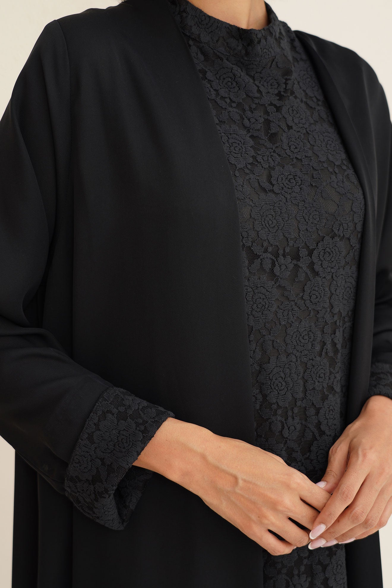 Veloura Black Abaya