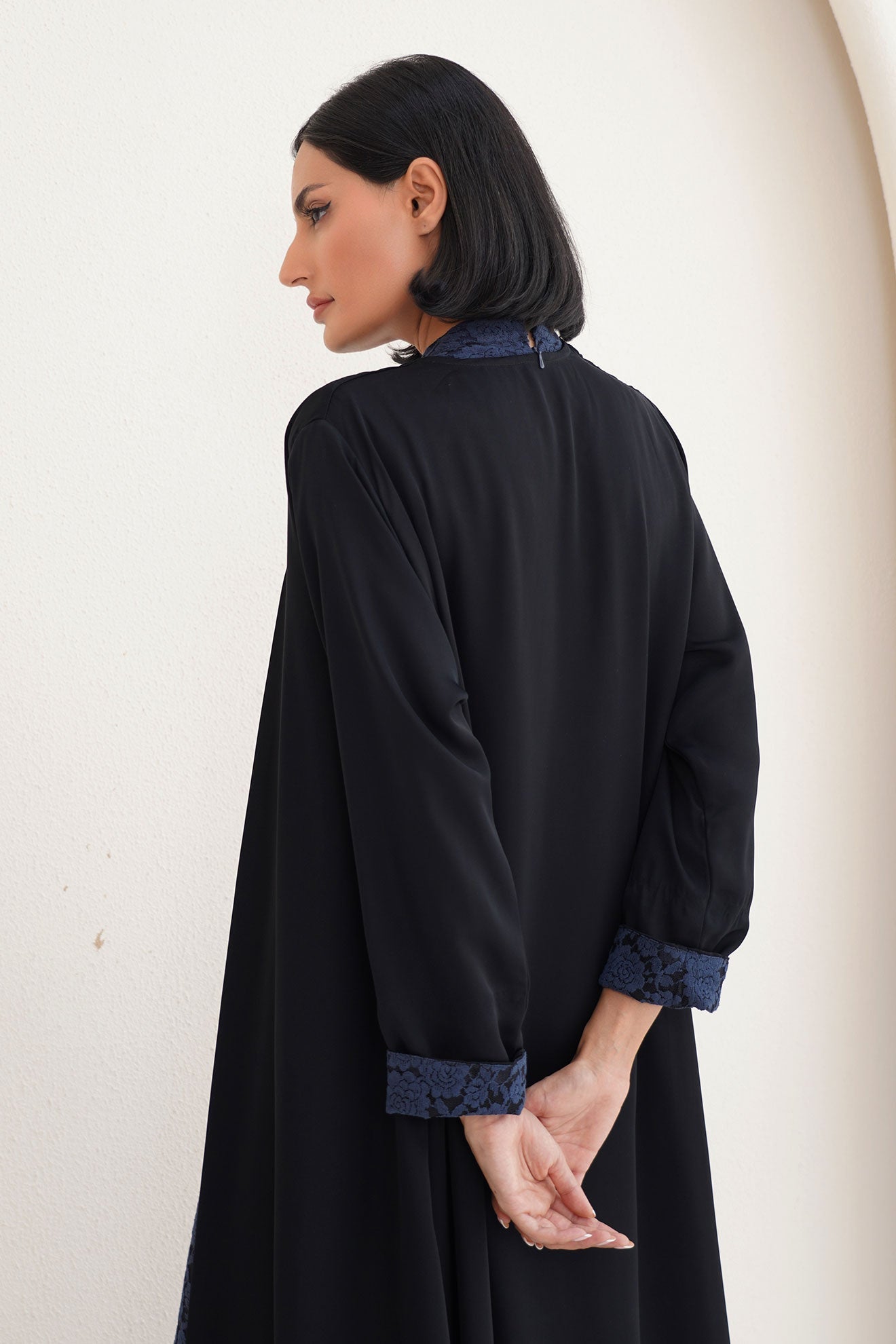 Veloura Navy Black Abaya