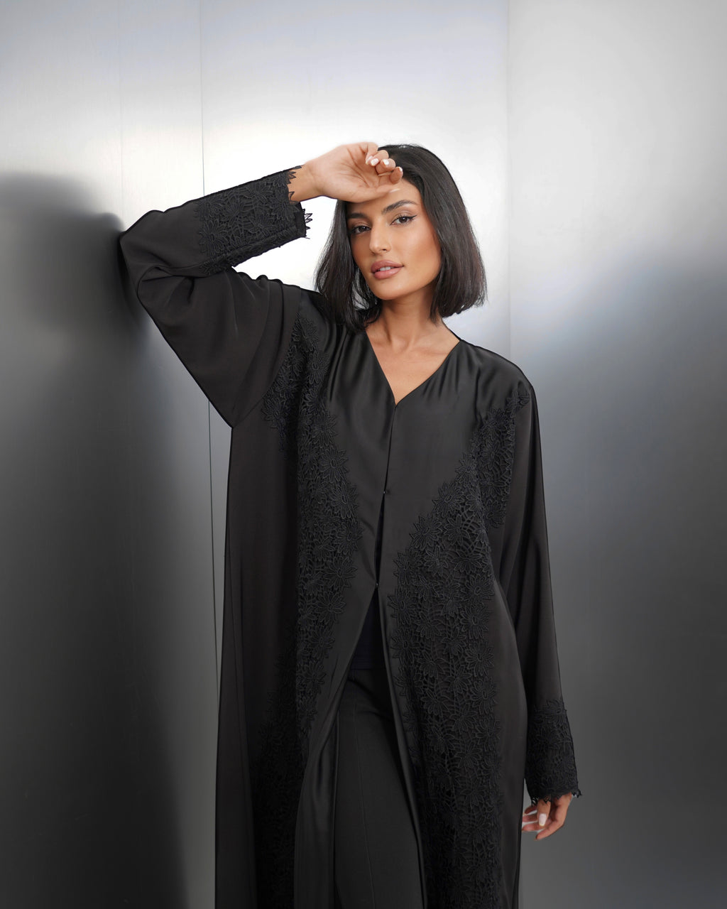 Nila-Black