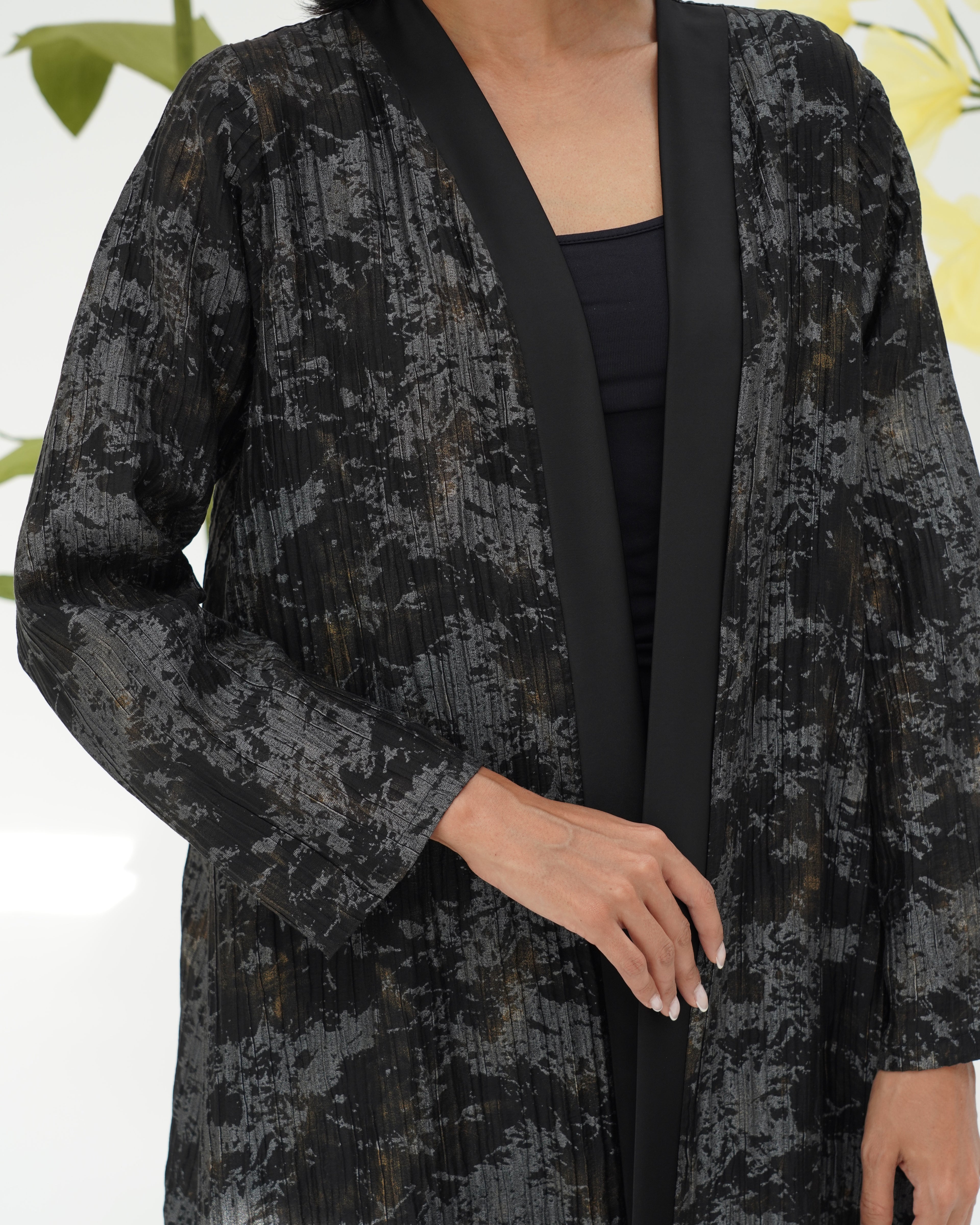Arlina-Black
