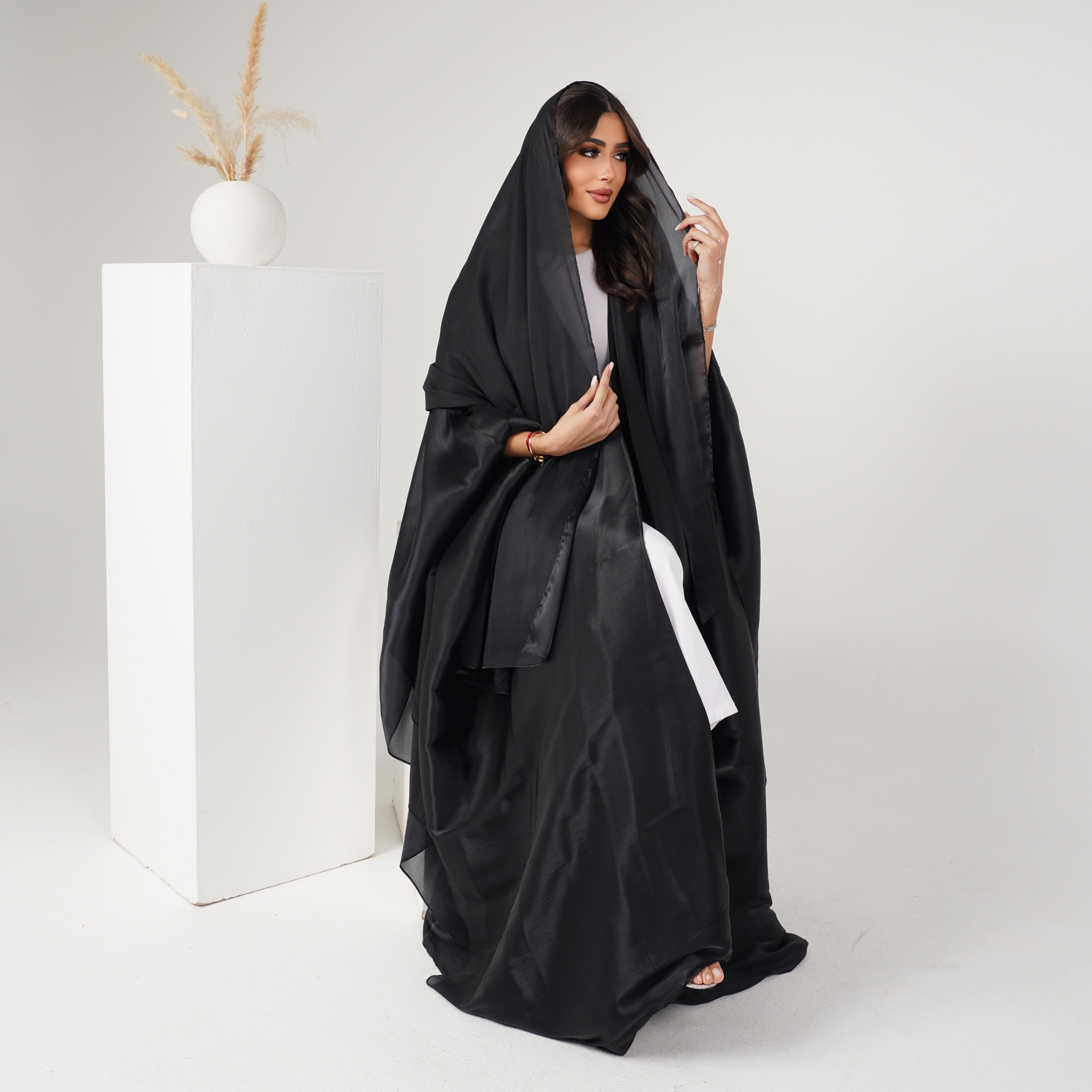 Amira Black Abaya
