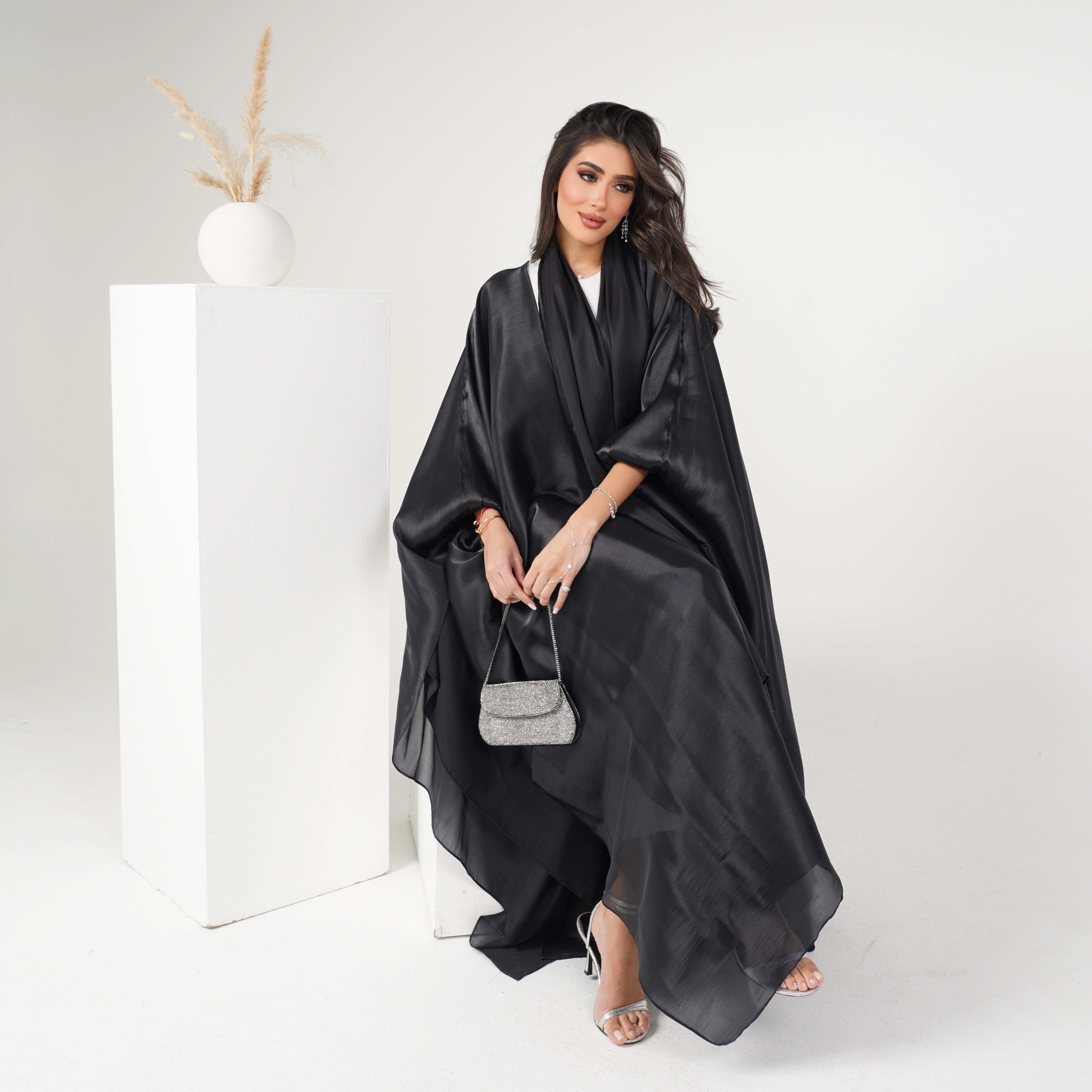 Amira Black Abaya