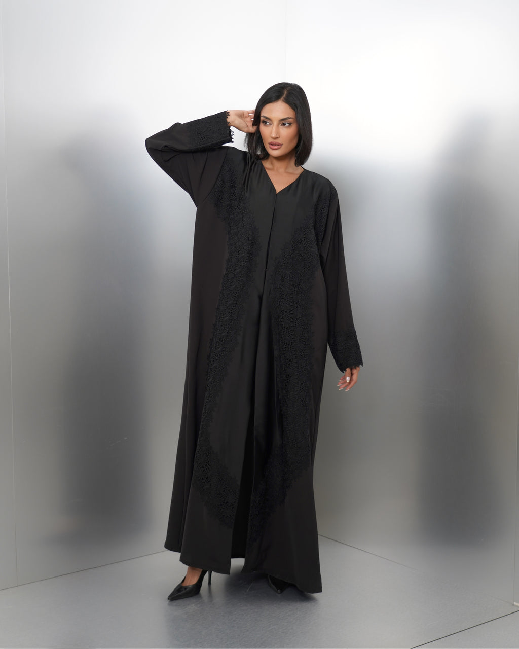 Nila-Black