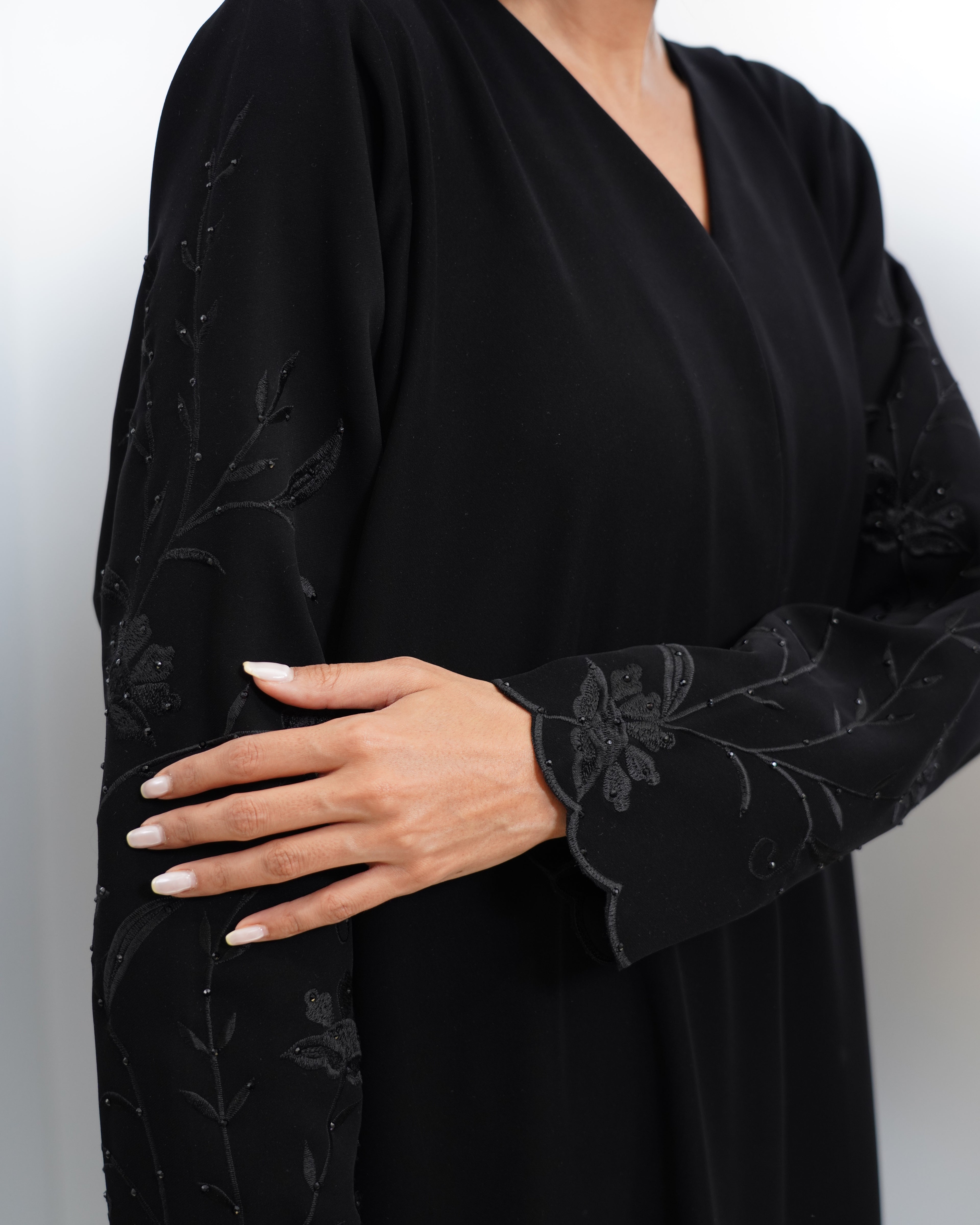 Aino-Black