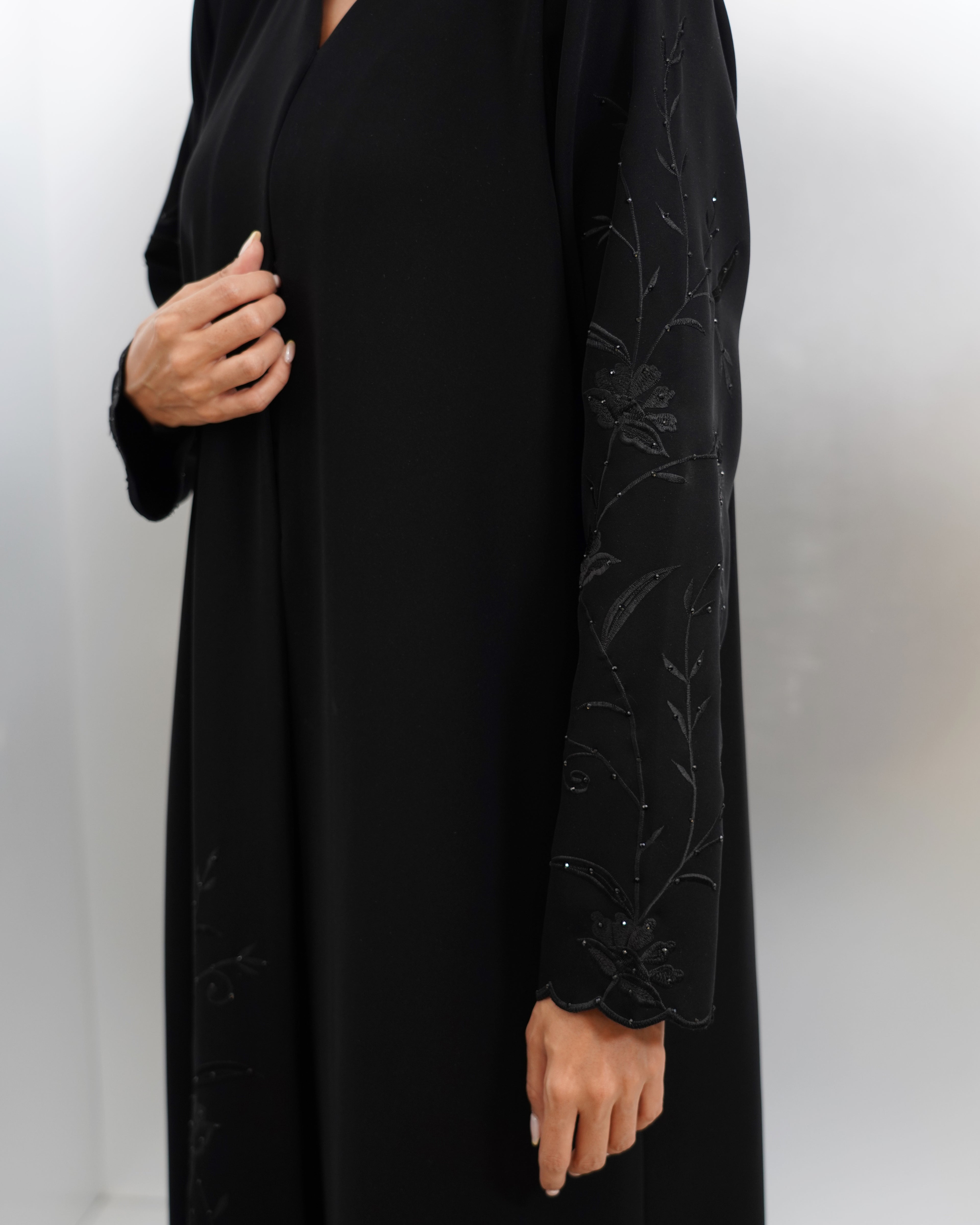 Aino-Black