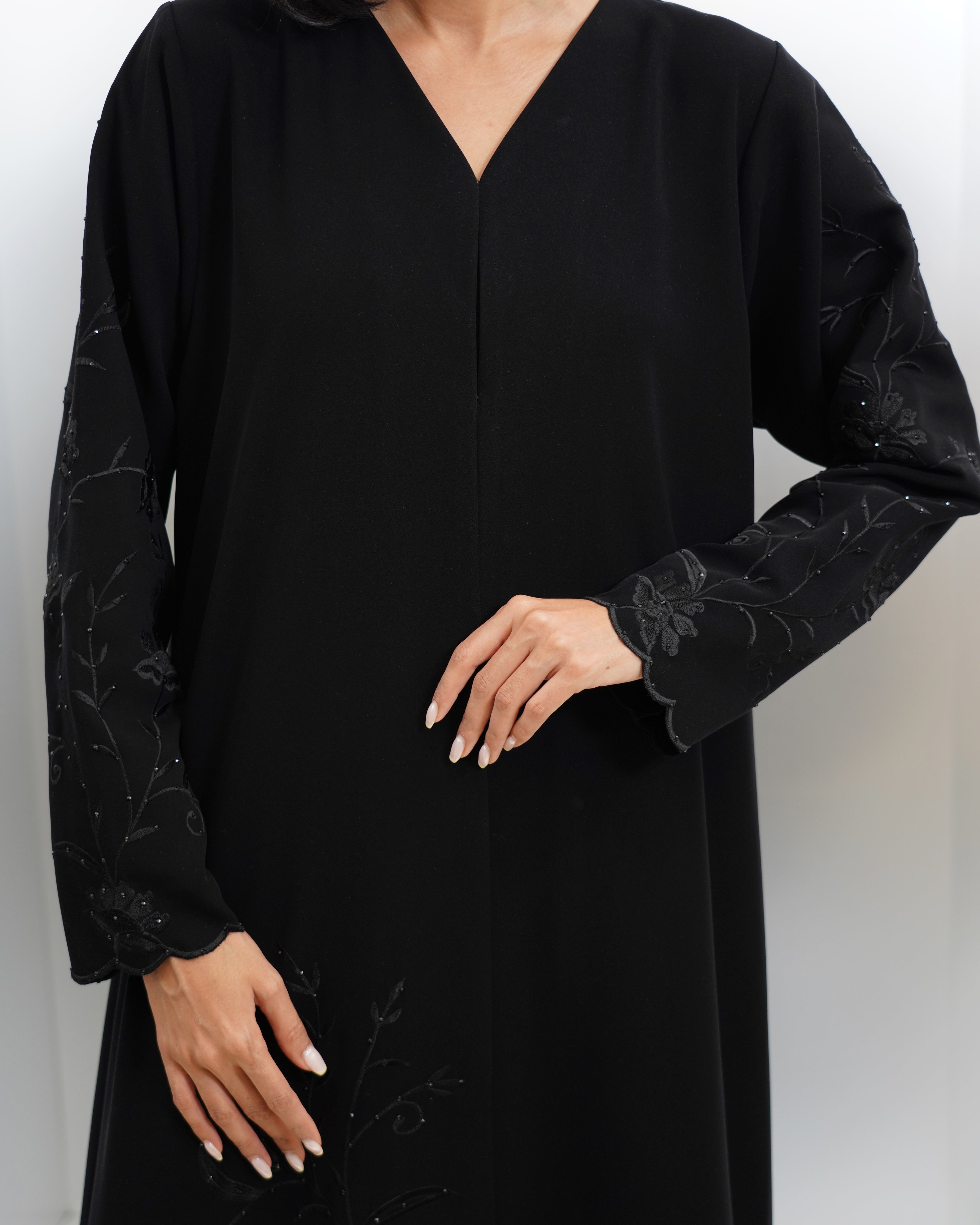 Aino-Black
